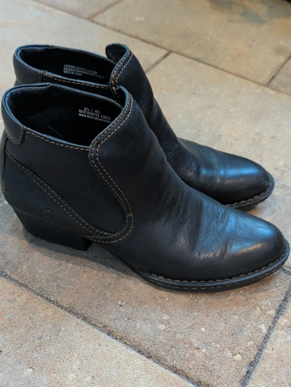 Born Black Leather Chelsea-Style Ankle Boots with Contrast Stitching